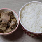 ข้าวซี่โครงกระดูกหมูตุ๋น